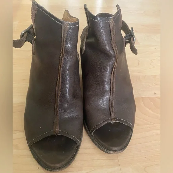 Frye leather slides - Picture 2 of 7